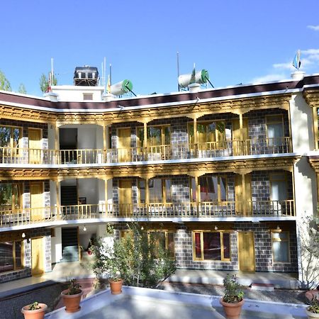 Hotel Lhalingkha ليه المظهر الخارجي الصورة